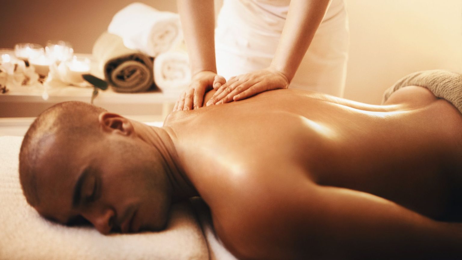 Don’t Ignore These Signs: You May Need a Professional Massage